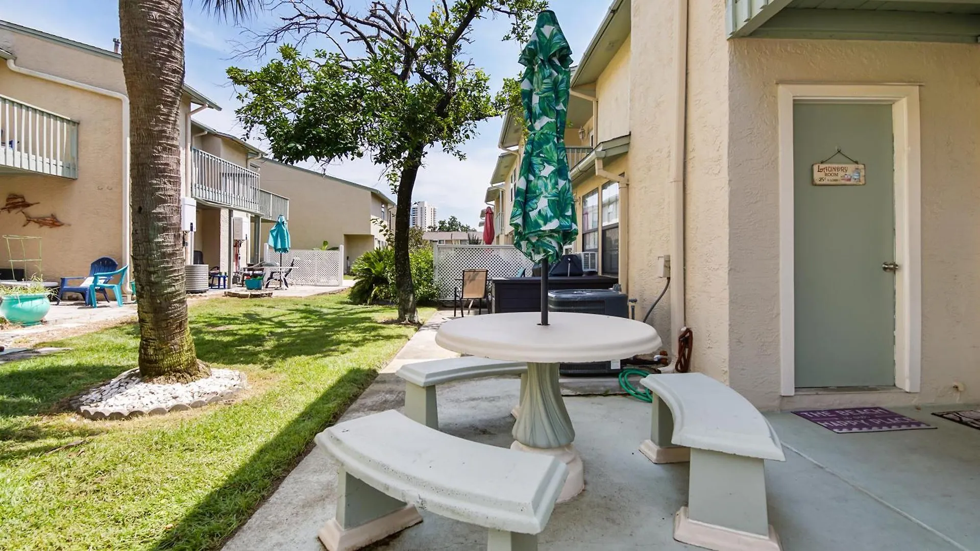 Holiday home Beach Access Close To Walmart, Bowling,Skating And Game Room Panama City Beach