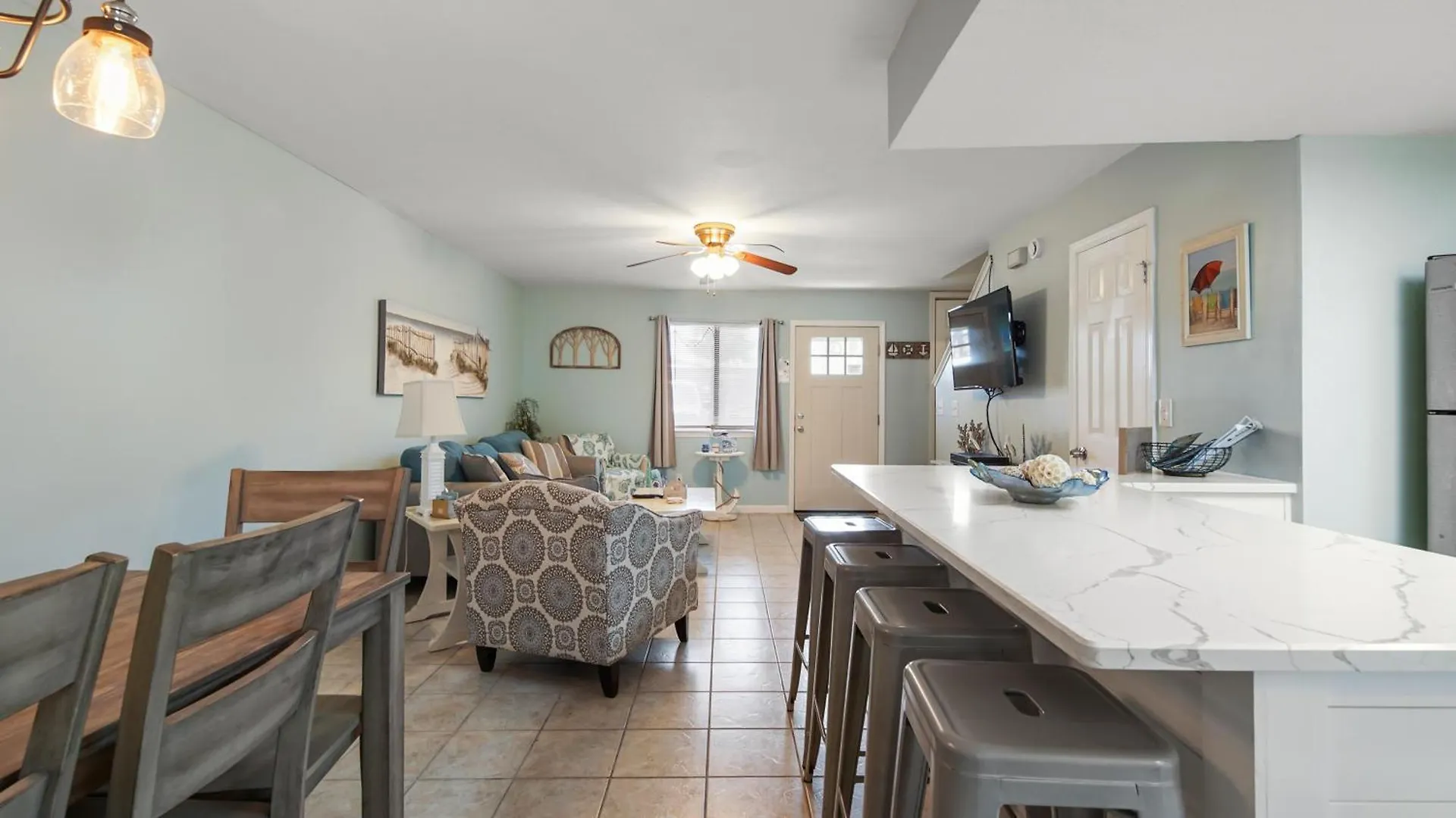Beach Access Close To Walmart, Bowling,Skating And Game Room Panama City Beach Holiday home
