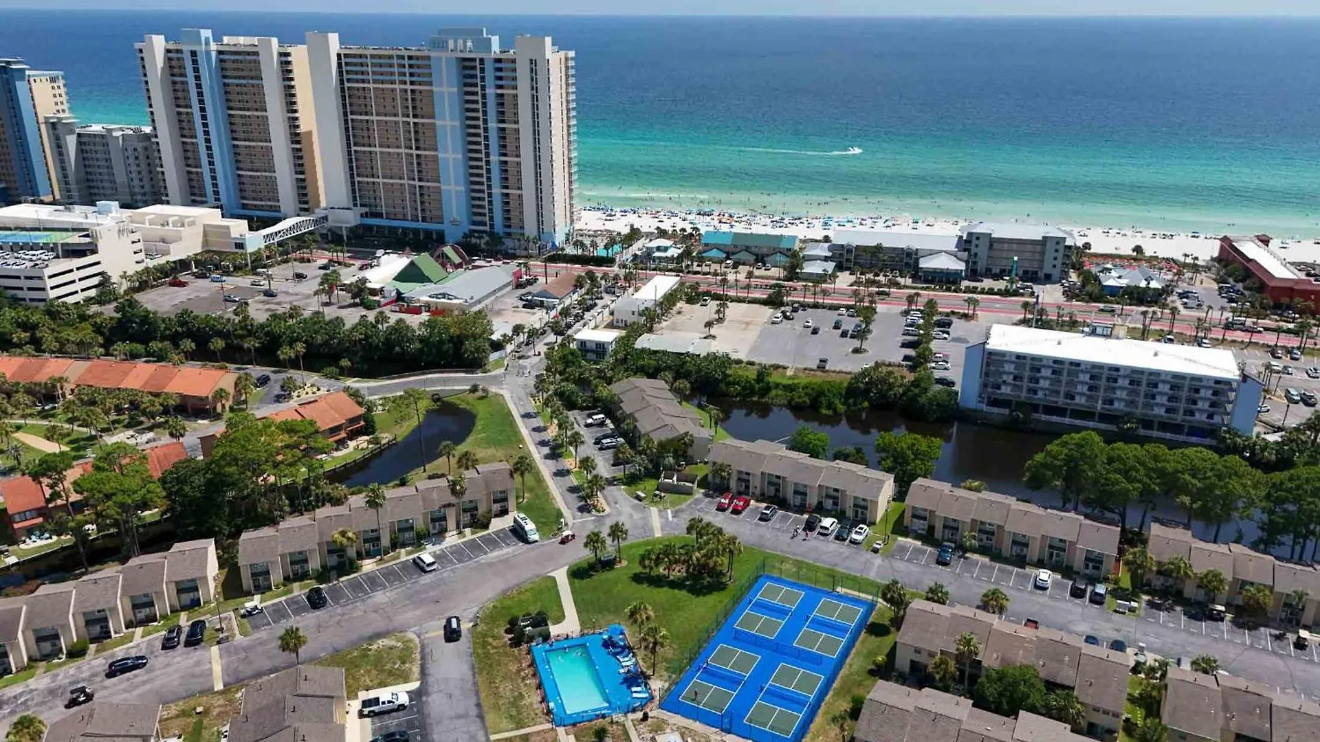 Holiday home Beach Access Close To Walmart, Bowling,Skating And Game Room Panama City Beach